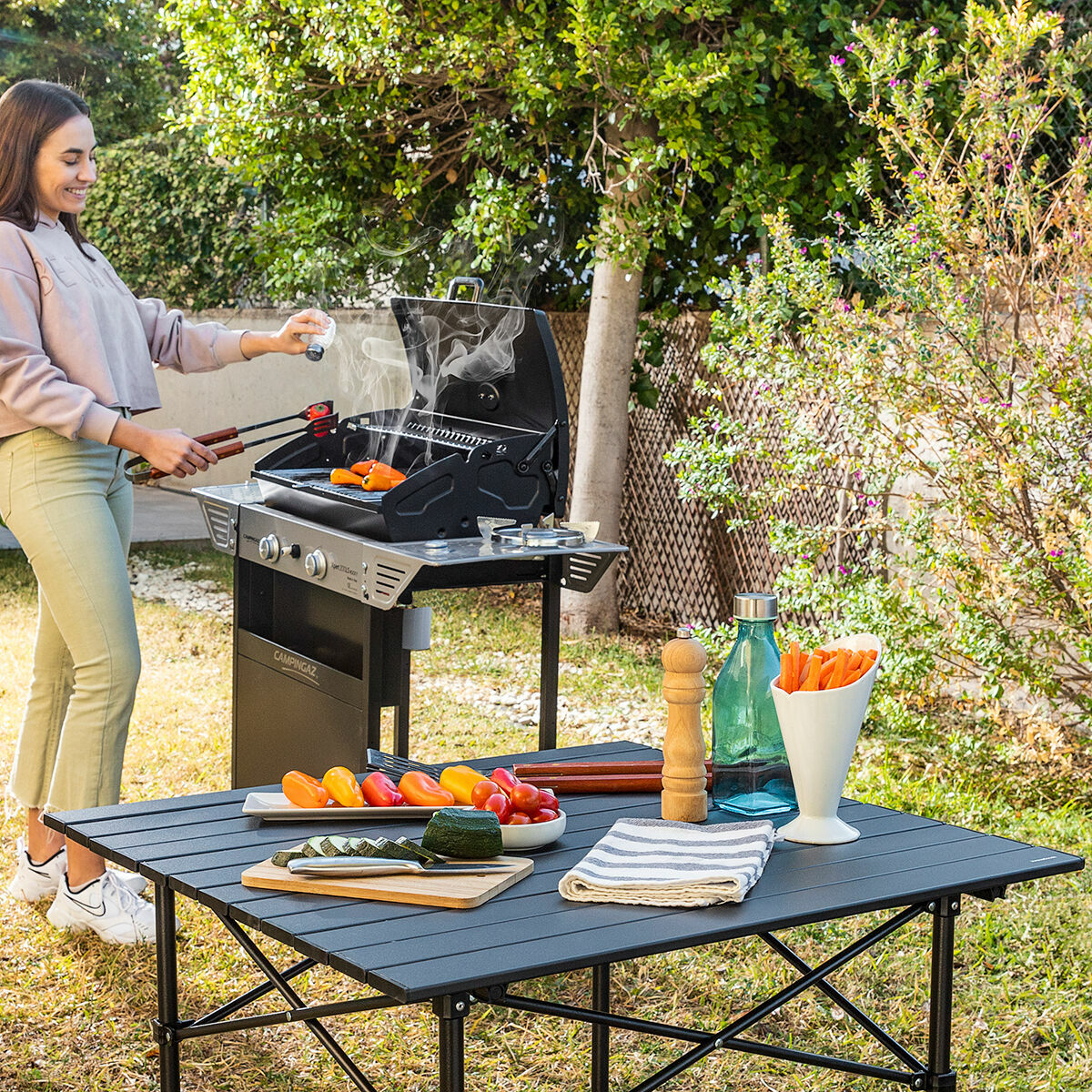 InnovaGoods - Folding Camping Table with Basket and Cover Folble